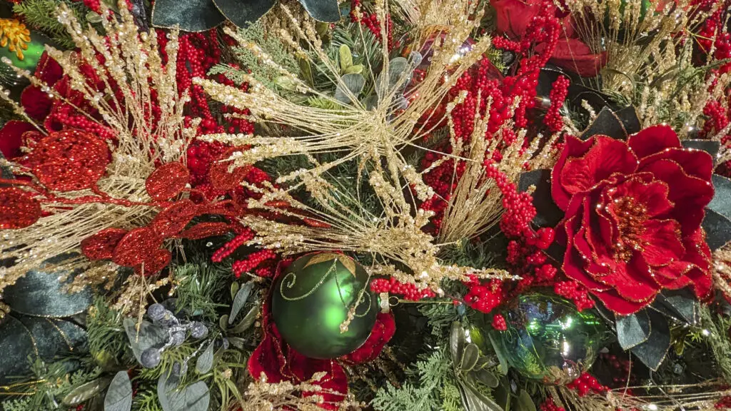 Jewel Tone Themed Holiday Tree