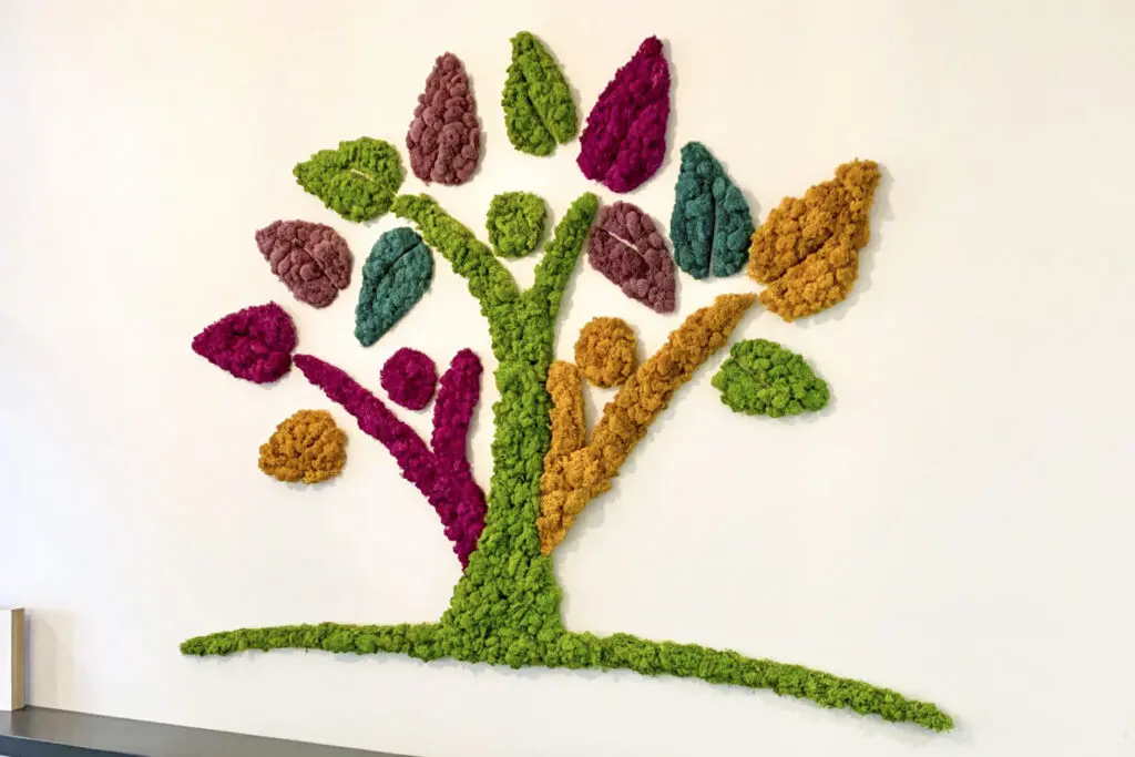 A moss logo by Oakland Green Interiors in Columbus, OH.