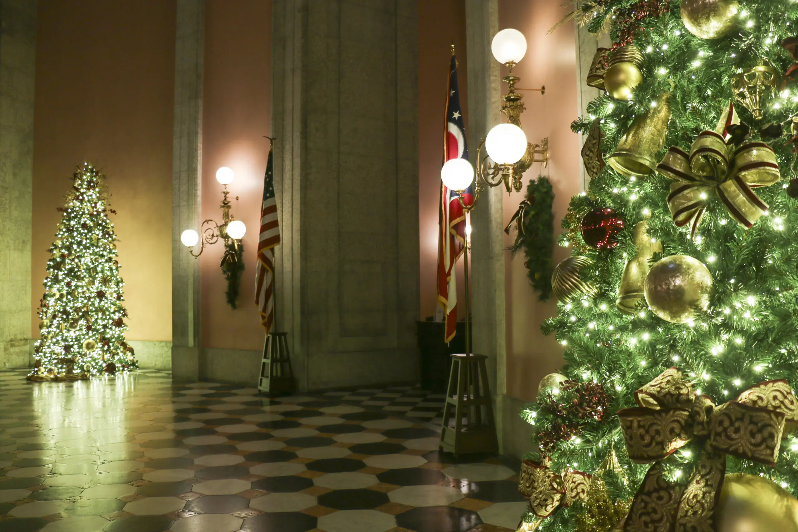 Copy of Holiday2025.OhioStatehouse.11